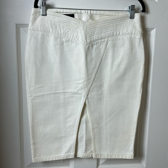 GUCCI White Denim Skirt - Size 44 EU (US 8) - Picture 1 of 11